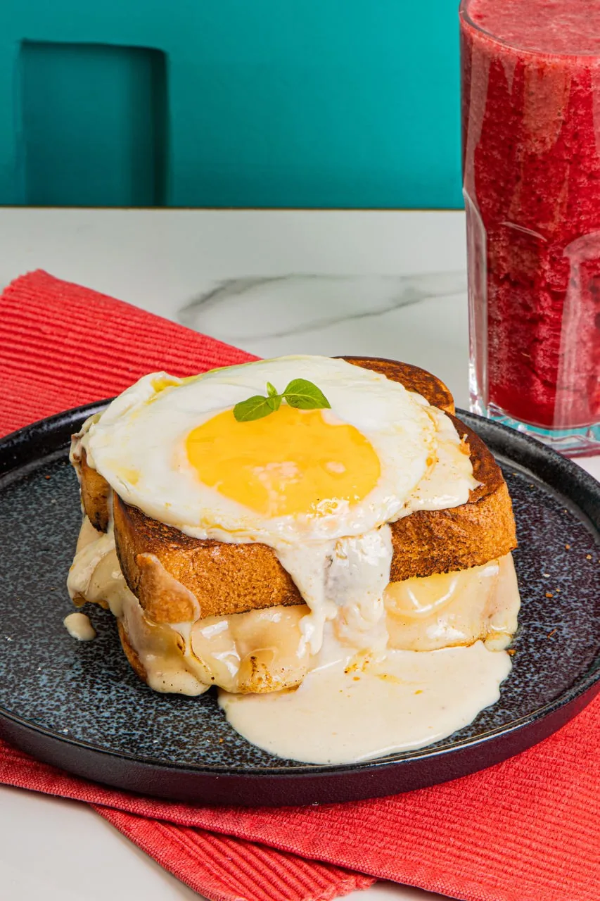 Brunch do Divino Café & Co, croque com ovo